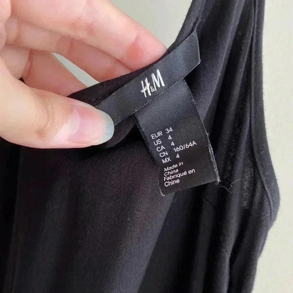 H&M Classic Black Jumpsuit, Tailored/Tapered Pant Jumpsuit, Size 4 - Picture 9 of 13